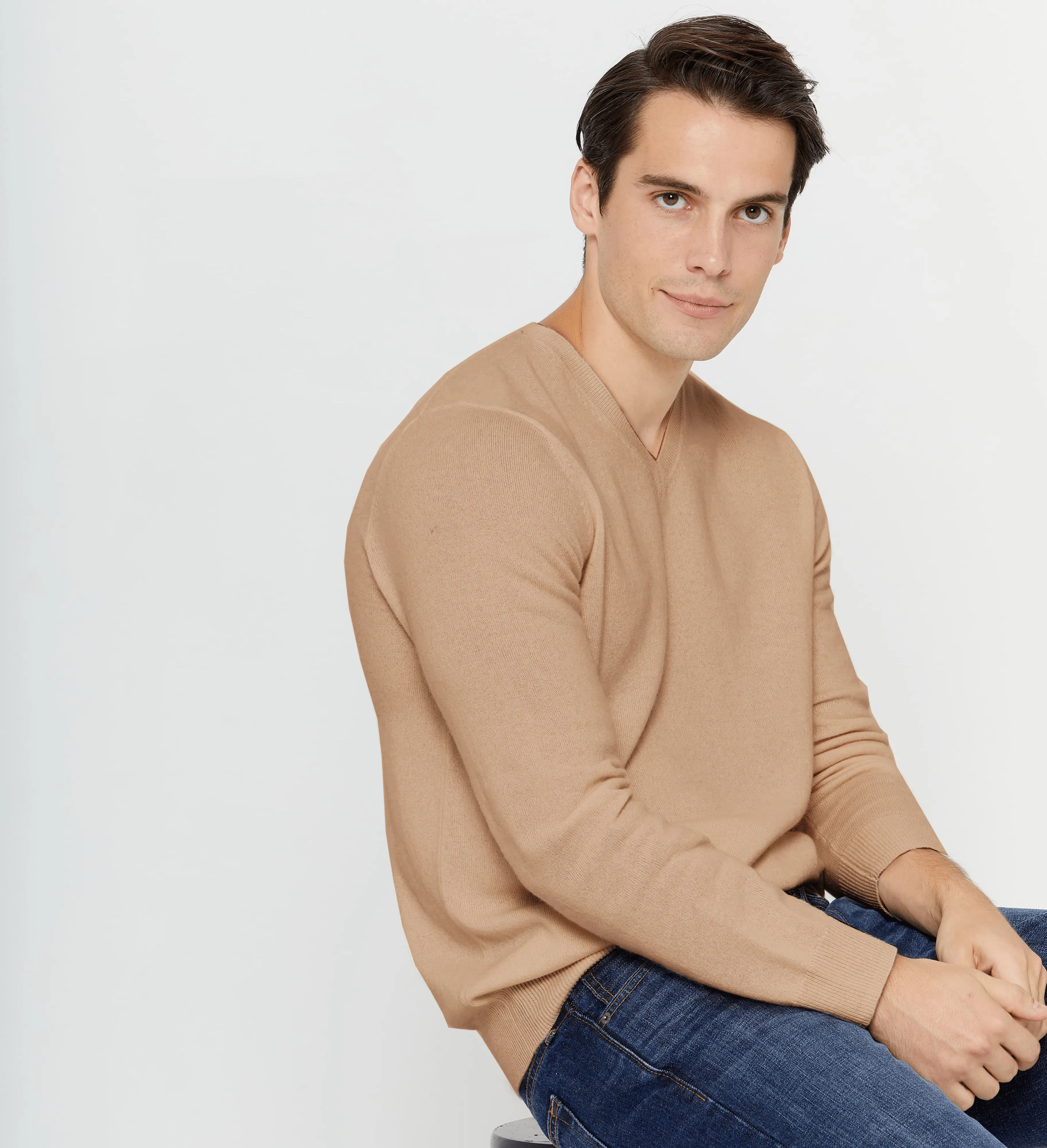 The Men's Basic V-Neck Cashmere Sweater